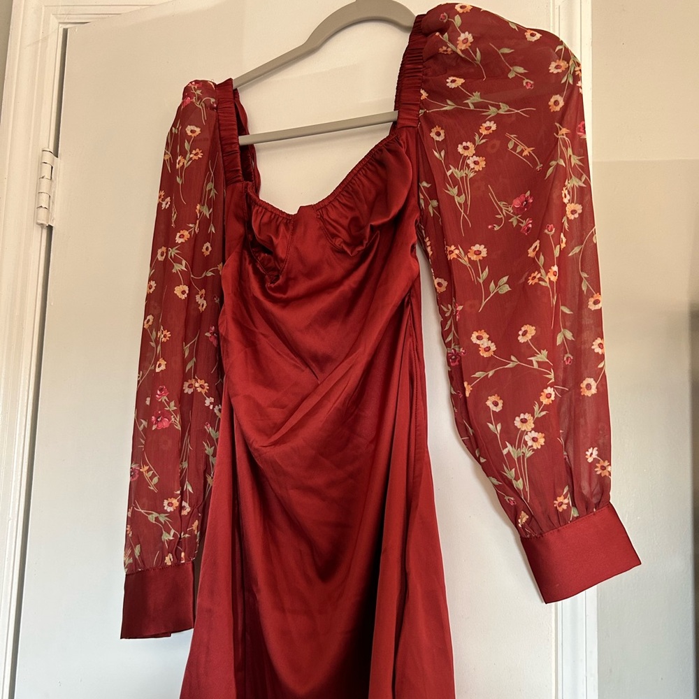 Danielle Bernstein NWT Red Dress with Floral Sleeves